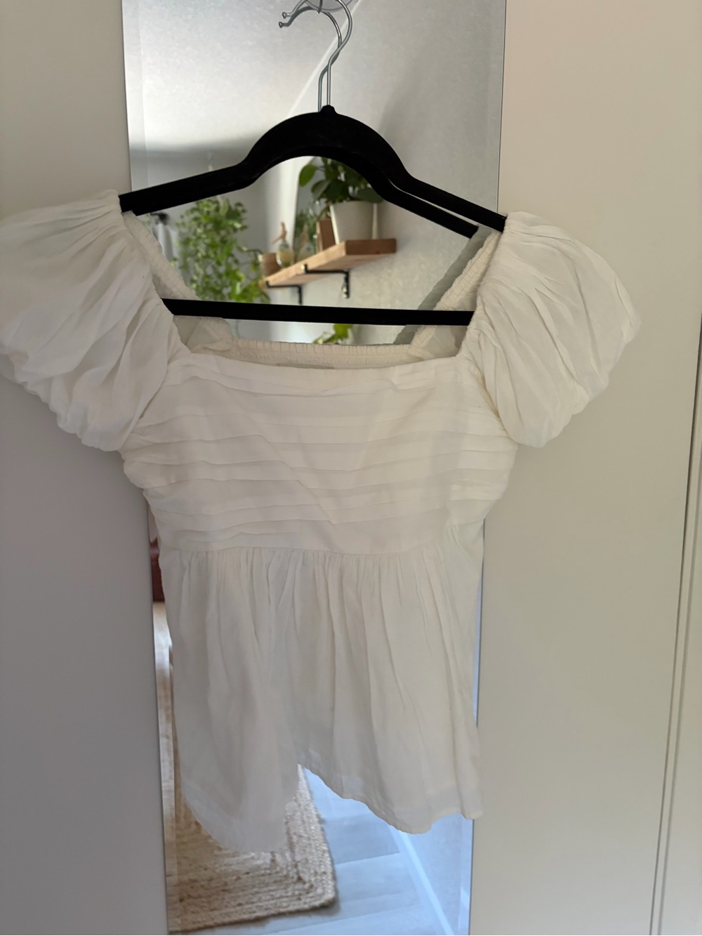 Abercrombie & Fitch Women’s White Puff-Sleeve Square Neck Top